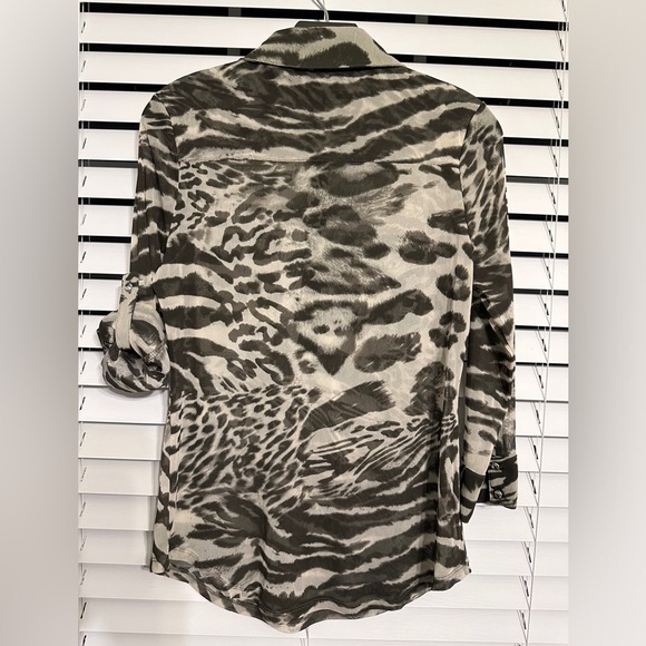 🛍️I-N-C half button shirt with roll up sleeve Size M - Picture 5 of 9